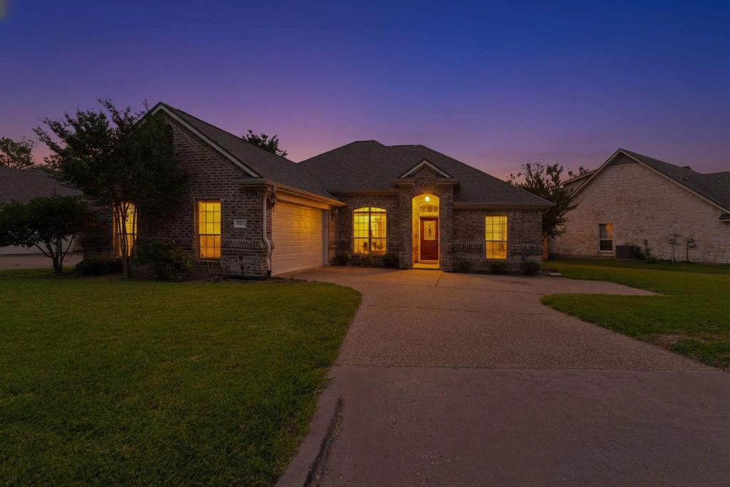 3148 Lippizan Street, Robinson