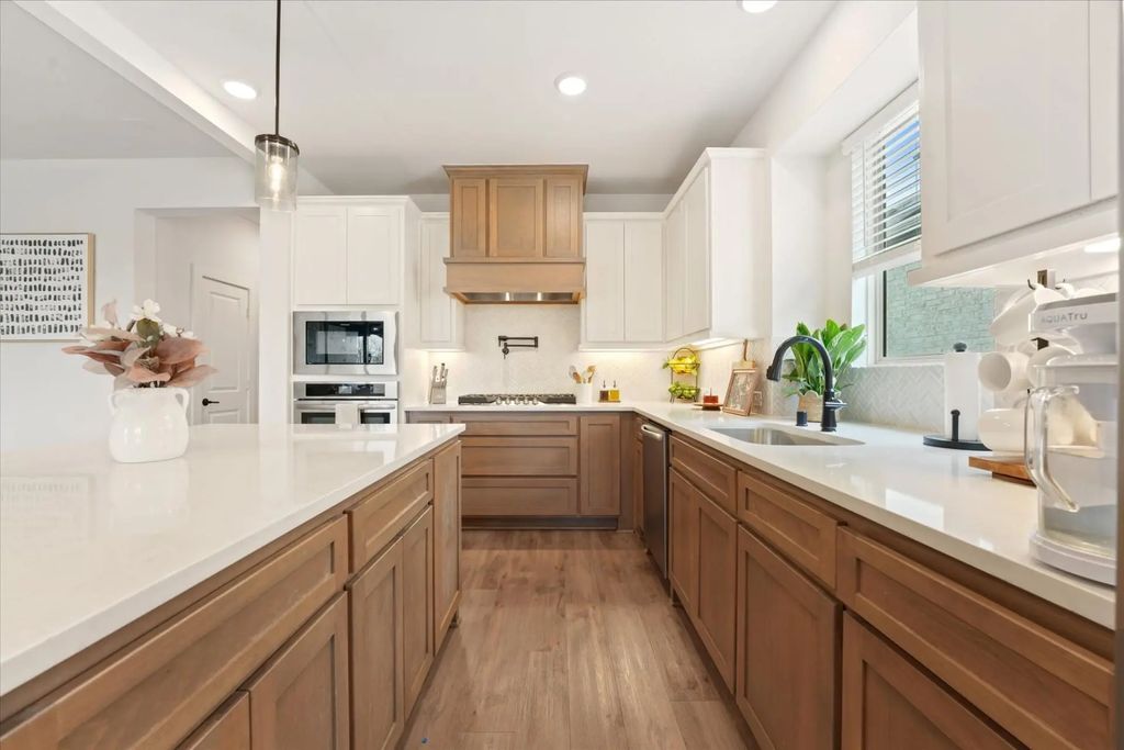 3241 Cross Shore Drive, Anna