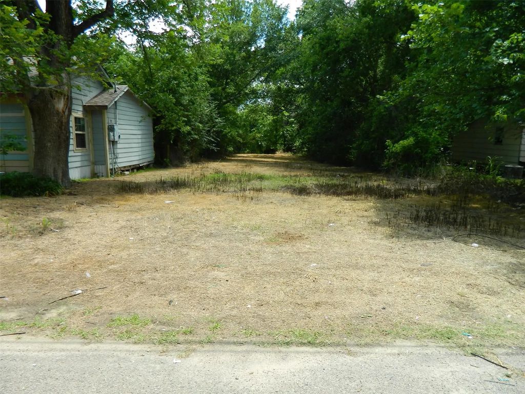 717 S 4th Street, Bonham