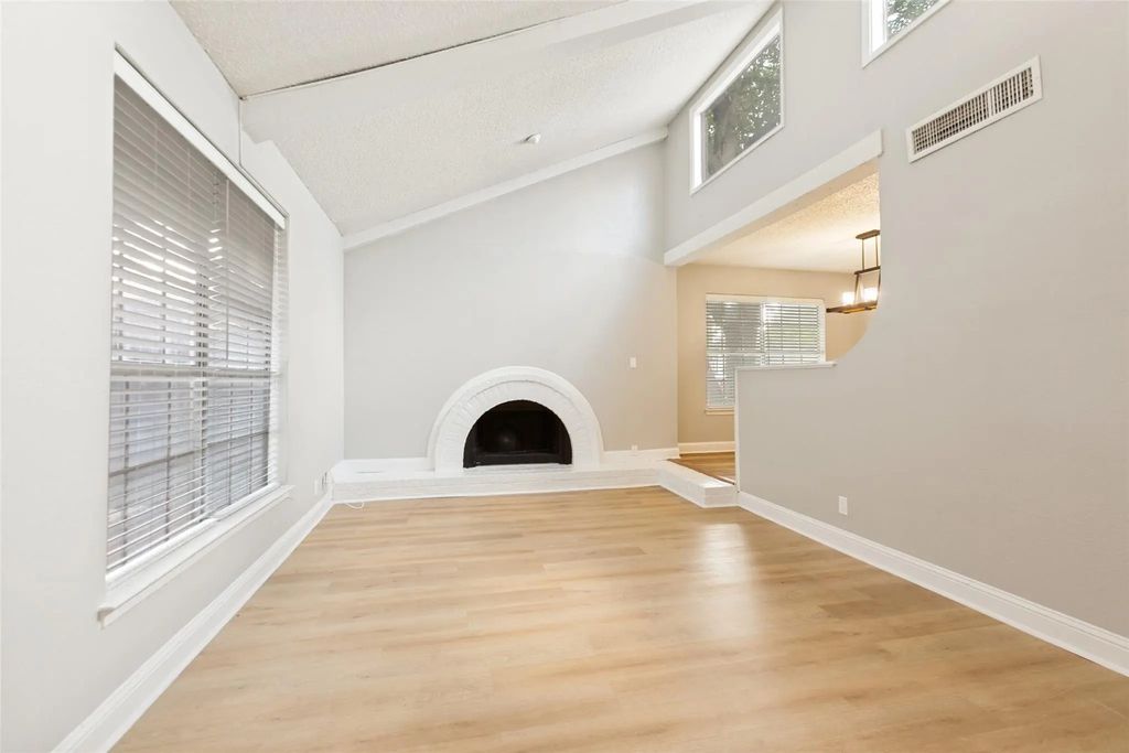14372 Haymeadow Circle, Dallas