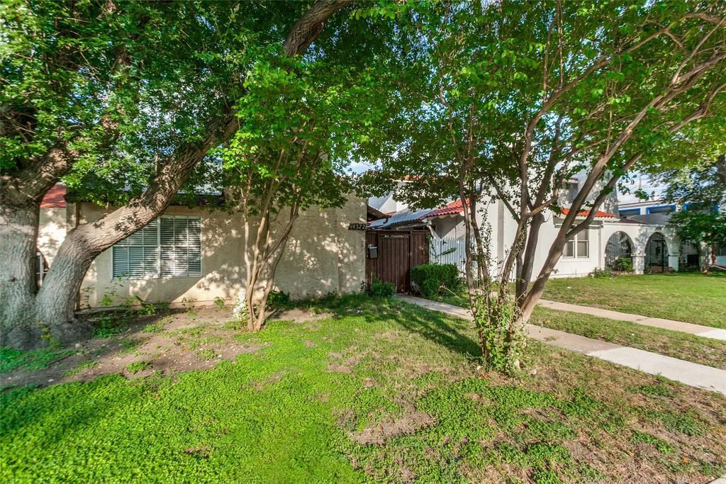 14372 Haymeadow Circle, Dallas