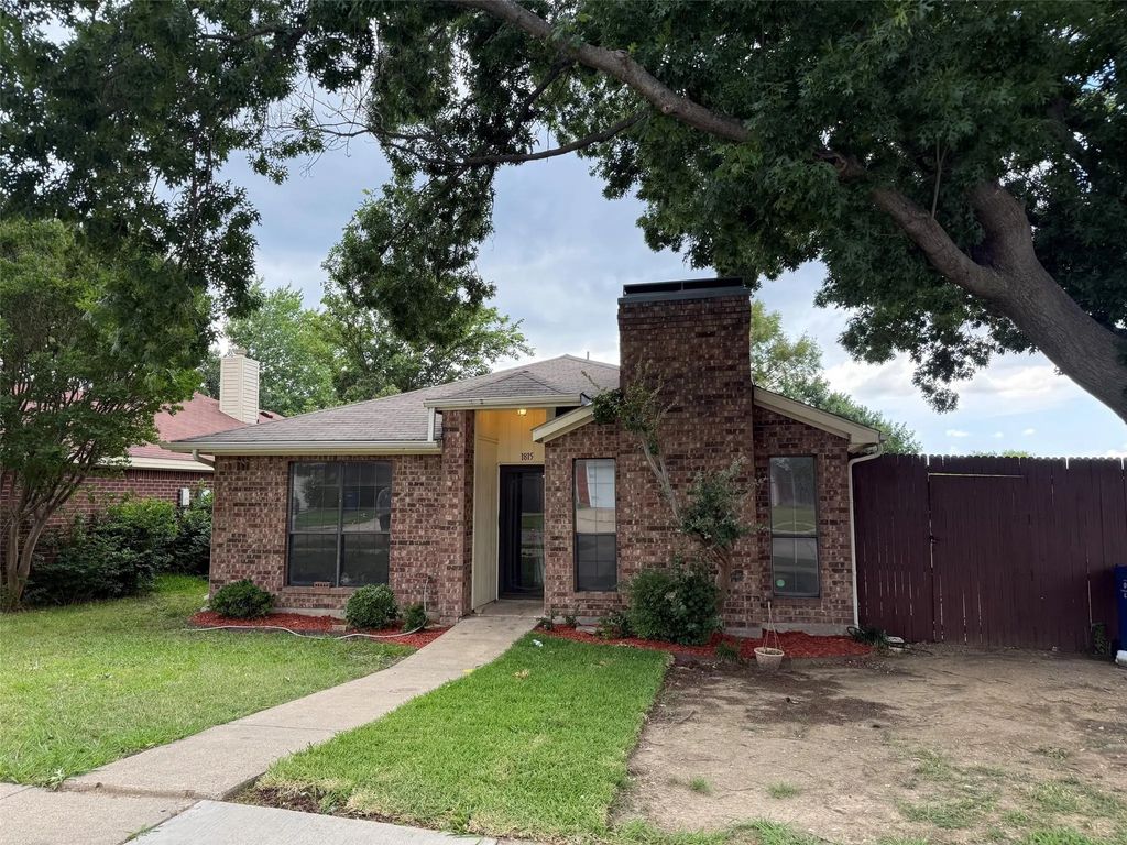 1815 Lombard Street, Garland