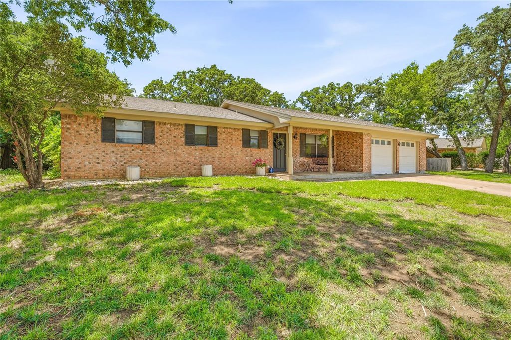 510 Spring Meadow Street, Stephenville