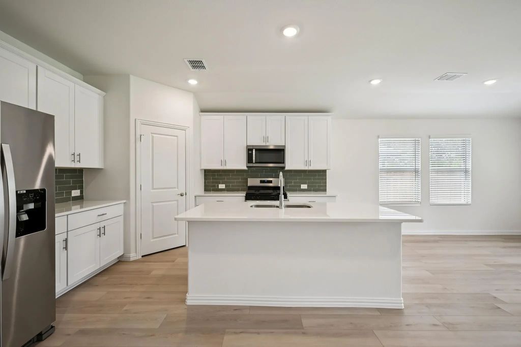 4028 Palestine Drive, Farmersville