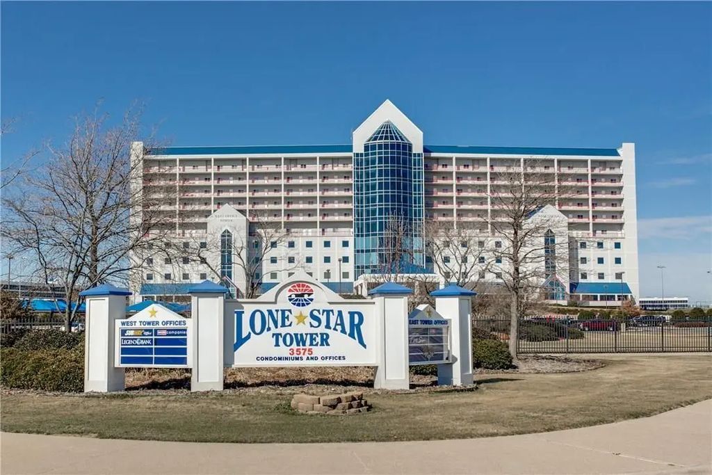 3575 Lone Star Circle 605, Fort Worth