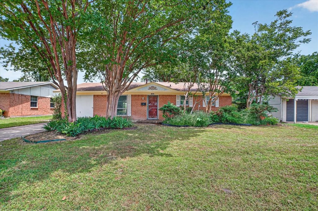 204 Island Drive, Richardson
