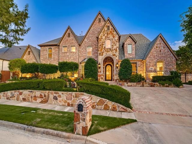 4603 Warwick Lane, Frisco