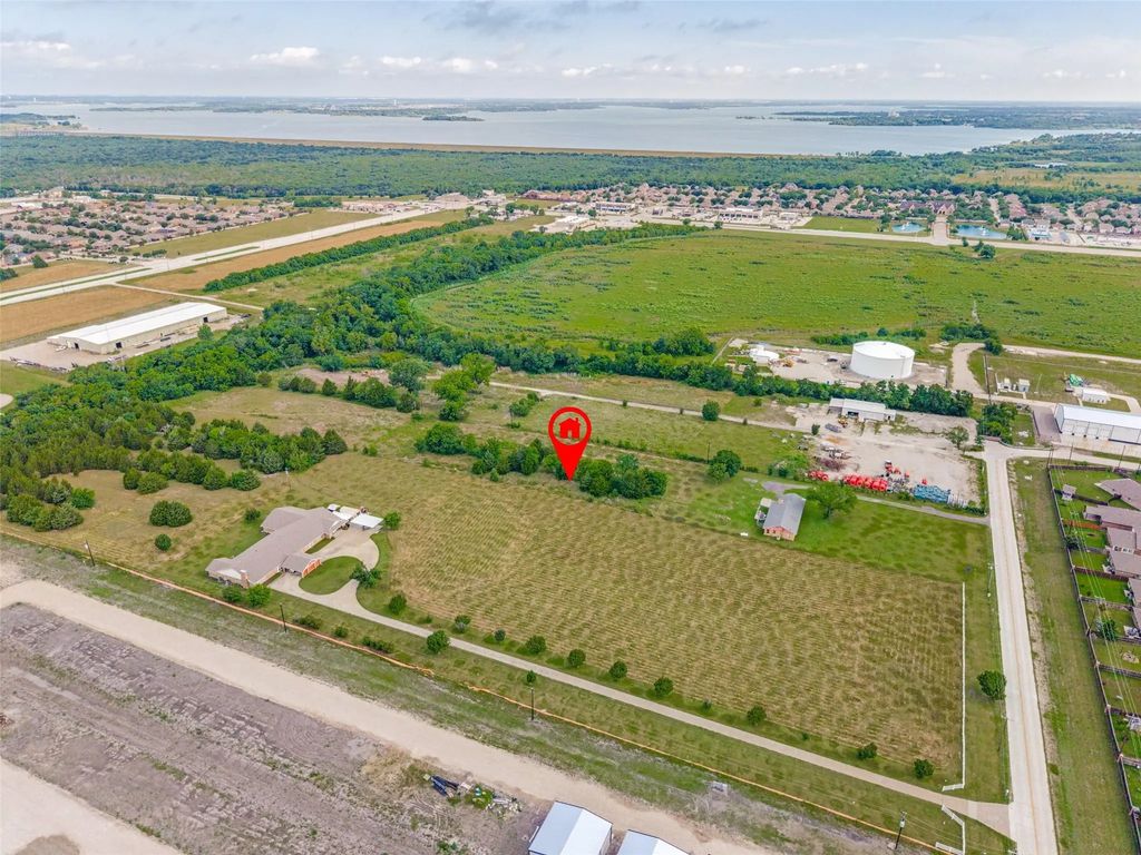 10338 County Road 484, Lavon