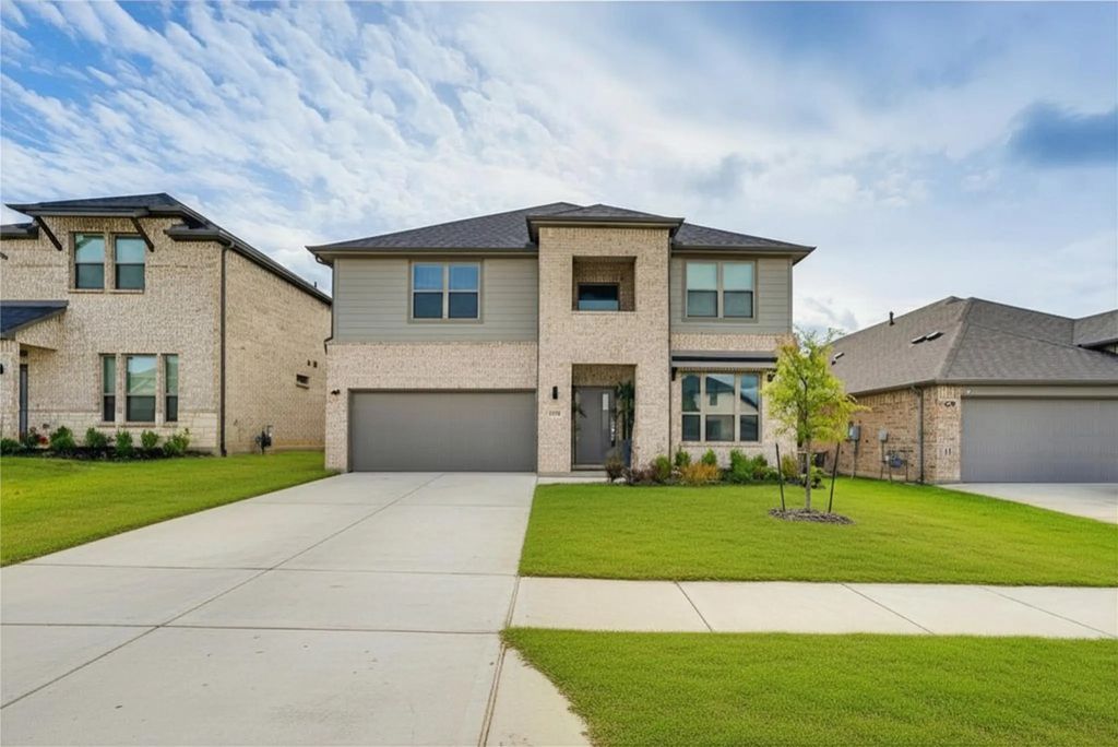 14736 Desert Door Drive, Fort Worth