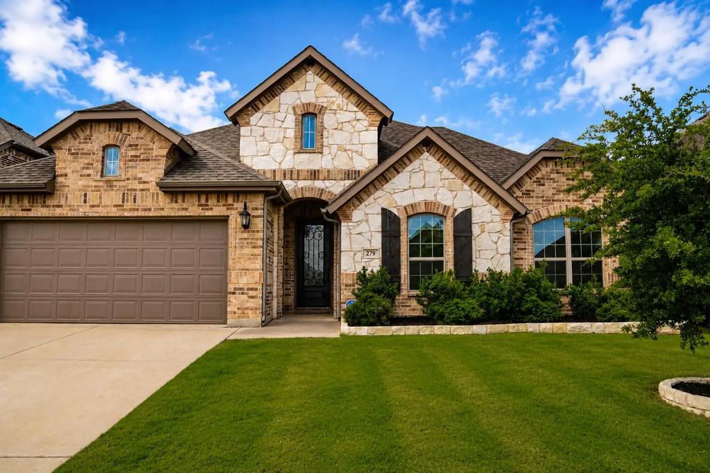 279 Paluxy Street, Burleson