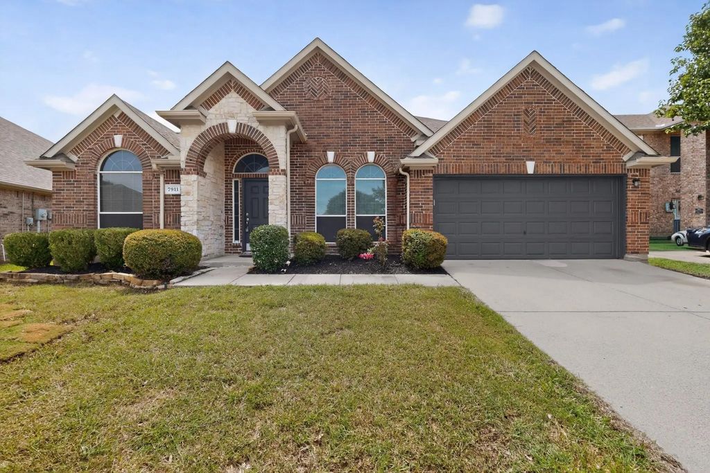 7911 Decoy Drive, Arlington