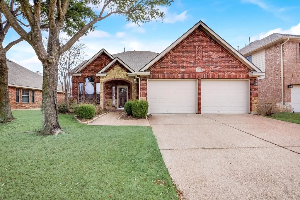 2569 Pinnacle Point Drive, Grand Prairie