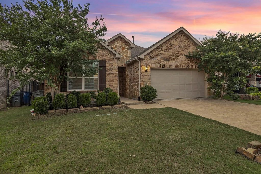 1621 Breezy Bay Court, Wylie