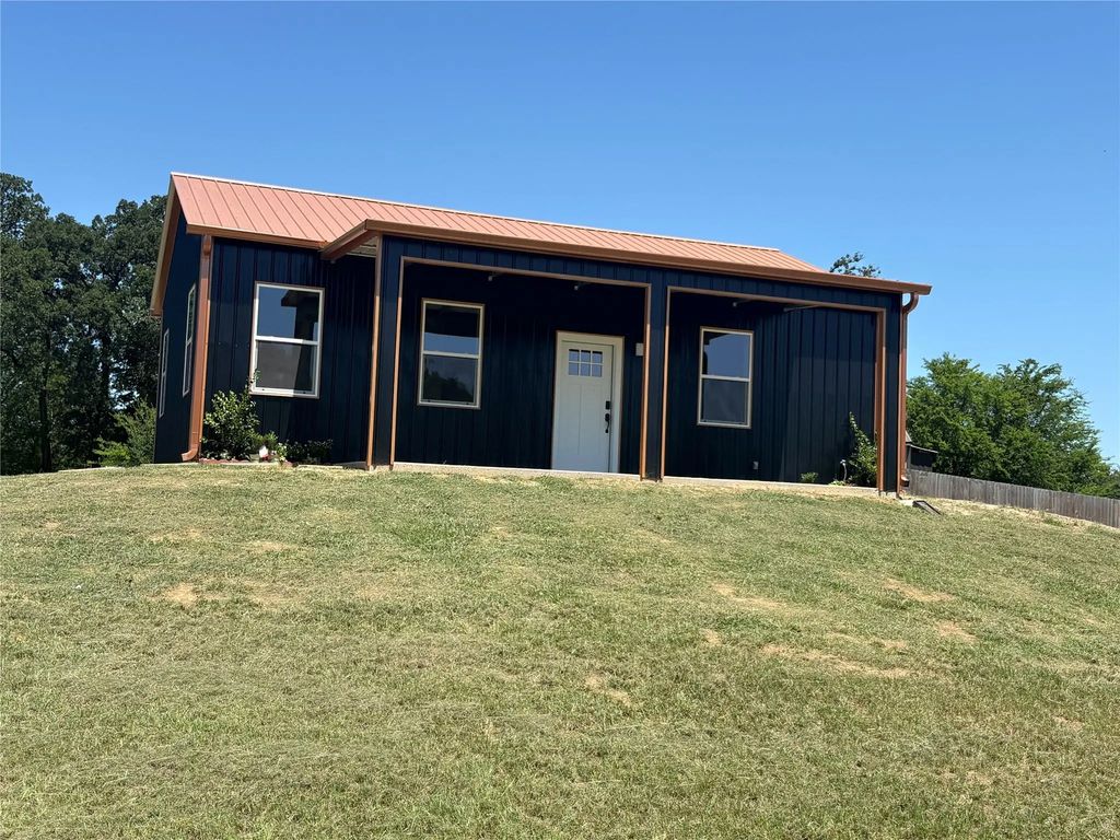 112 Navajo, Quitman