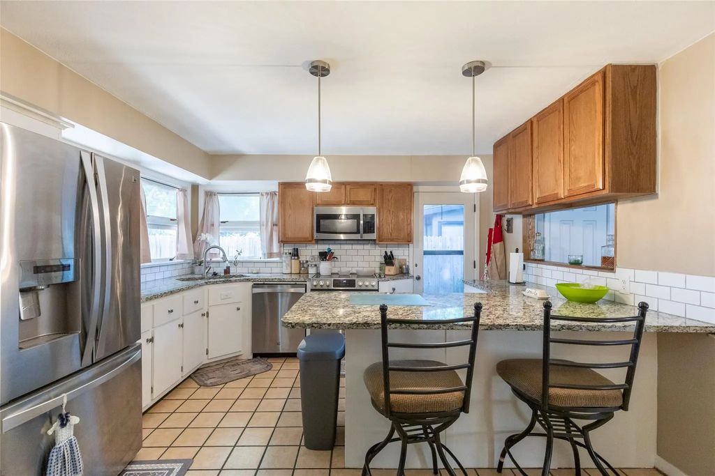 109 Circle Of Holly, Abilene
