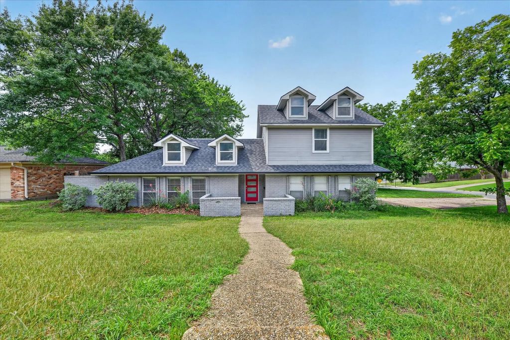 1400 Ems Road W, Fort Worth