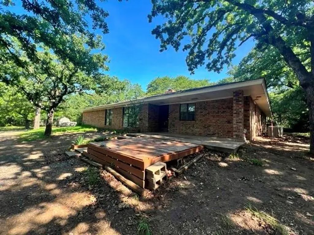 1304 W Wise Street, Bowie