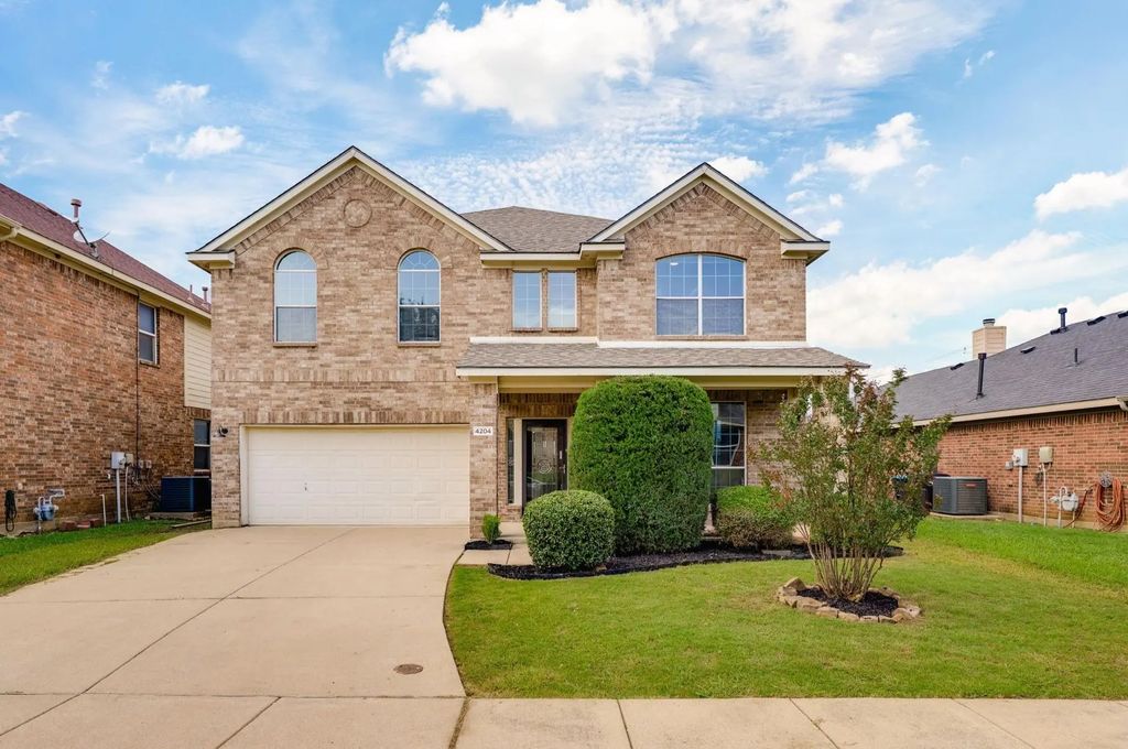 4204 Bridgestone Drive, Fort Worth