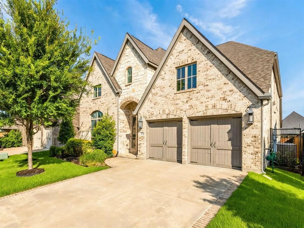 2491 Meadowbrook Boulevard, Prosper