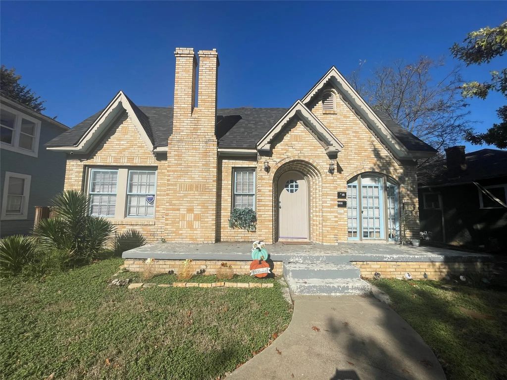 1009 E Humbolt Street, Fort Worth
