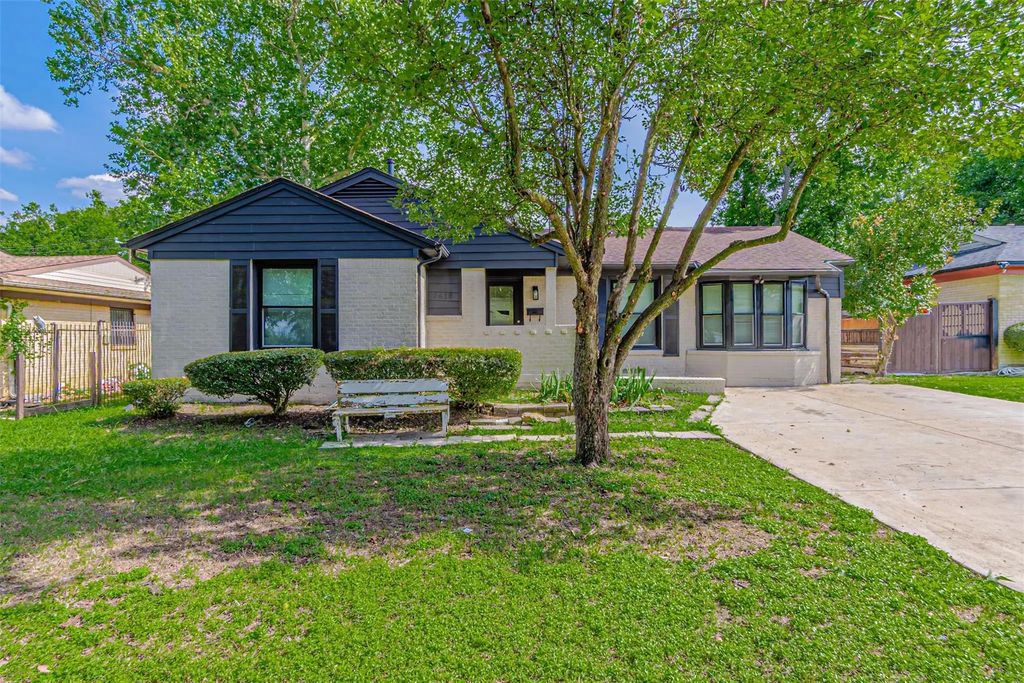 2618 Centerville Road, Dallas