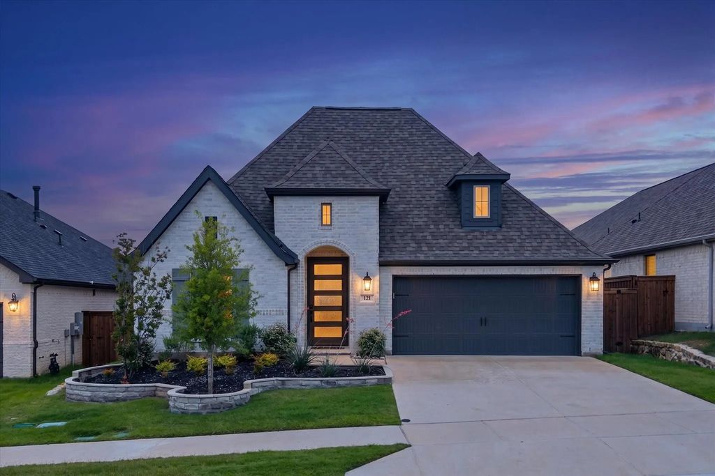 121 Tierra Blanca Lane, Rhome