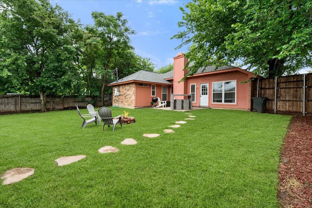 728 Saddle Road, White Settlement