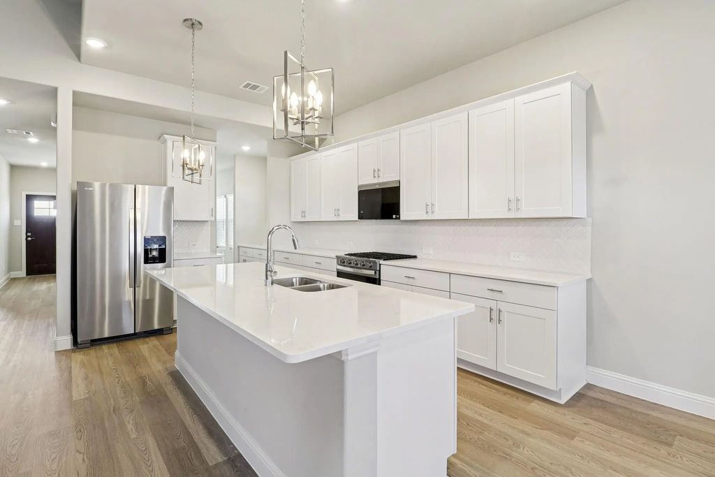 1402 Winters Way, Princeton