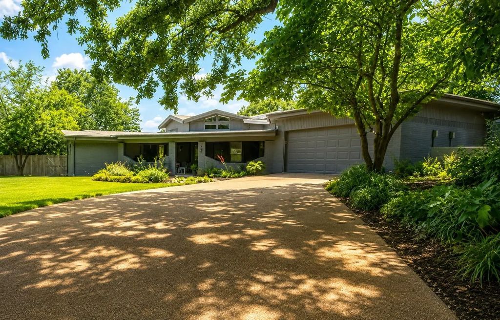705 10th Street Nw, Mineral Wells