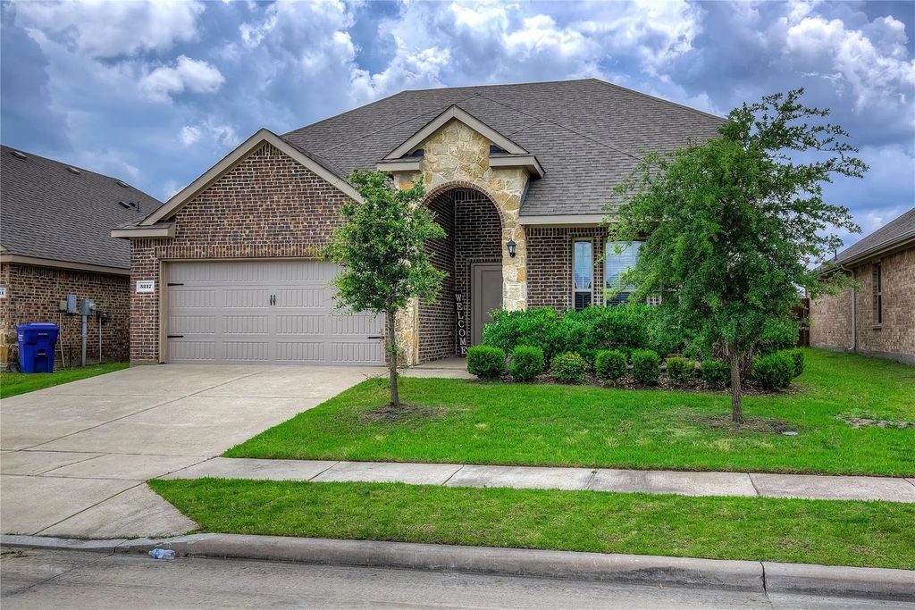 3217 Honeycomb Way, Royse City