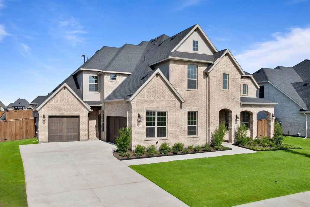 257 Basketflower Drive, Waxahachie