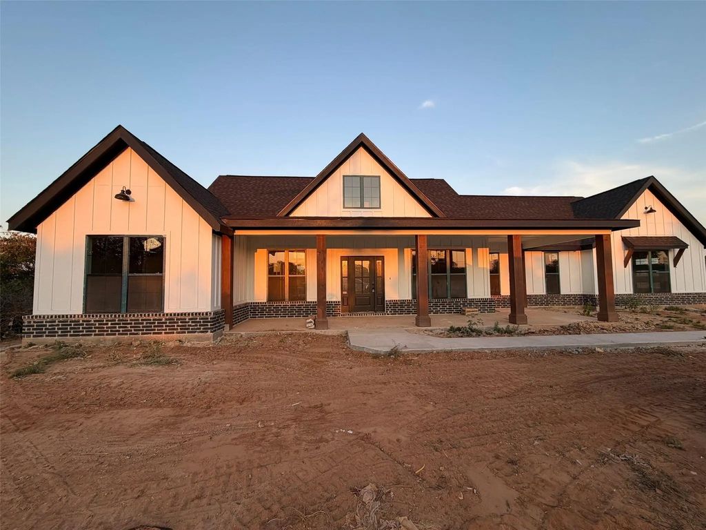 1081 County Road 4781, Boyd