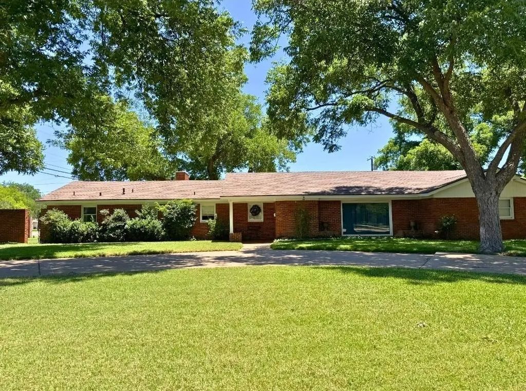 1401 Woodridge Drive, Abilene