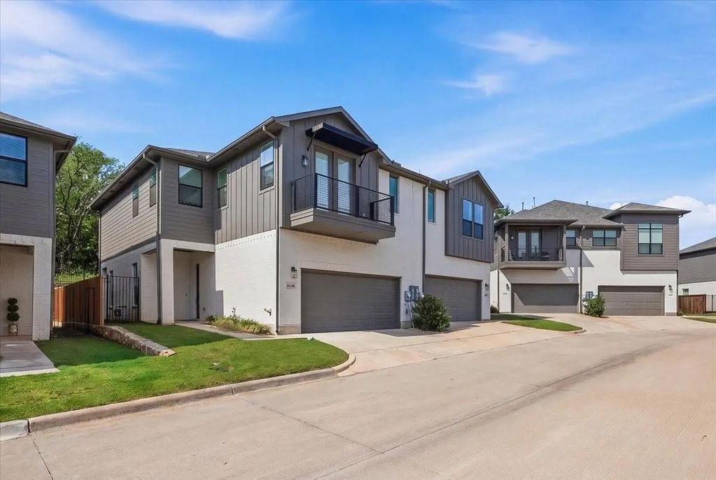6346 Oakbend Circle 6346, Fort Worth