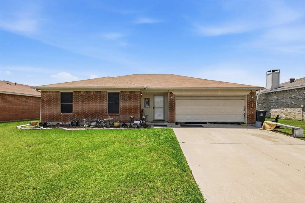 6406 Nicole Way, Arlington