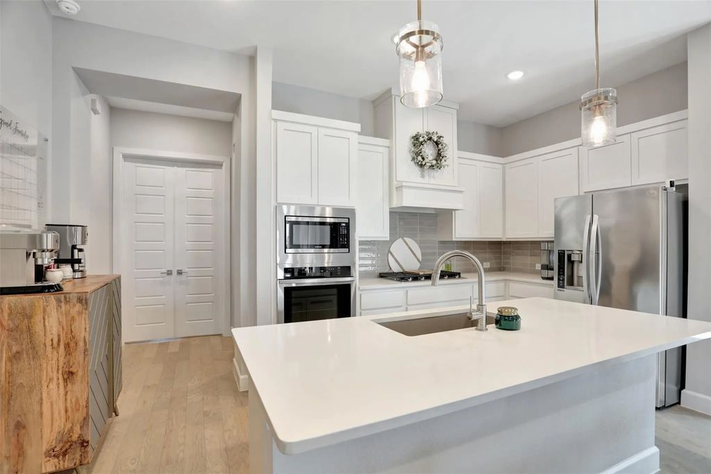 3548 Golden Bell Court, Heath