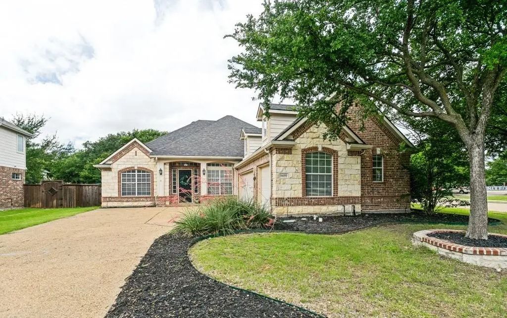 9499 Blackthorn Trail, Frisco