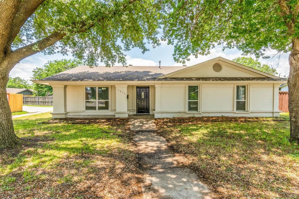 1317 Mount Vernon Drive, Mesquite