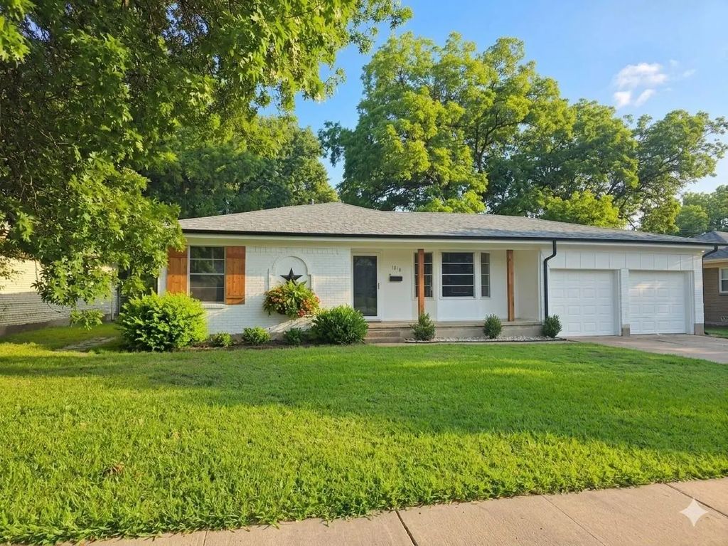 1818 W Belden Street, Sherman