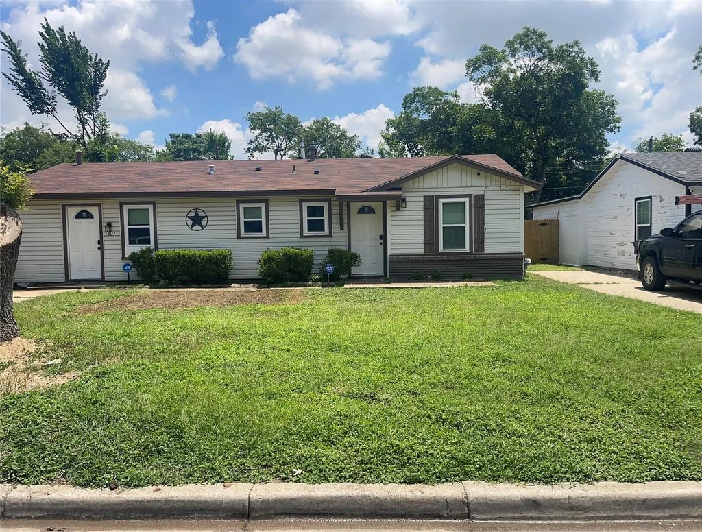 1307 Hadley Drive, Arlington