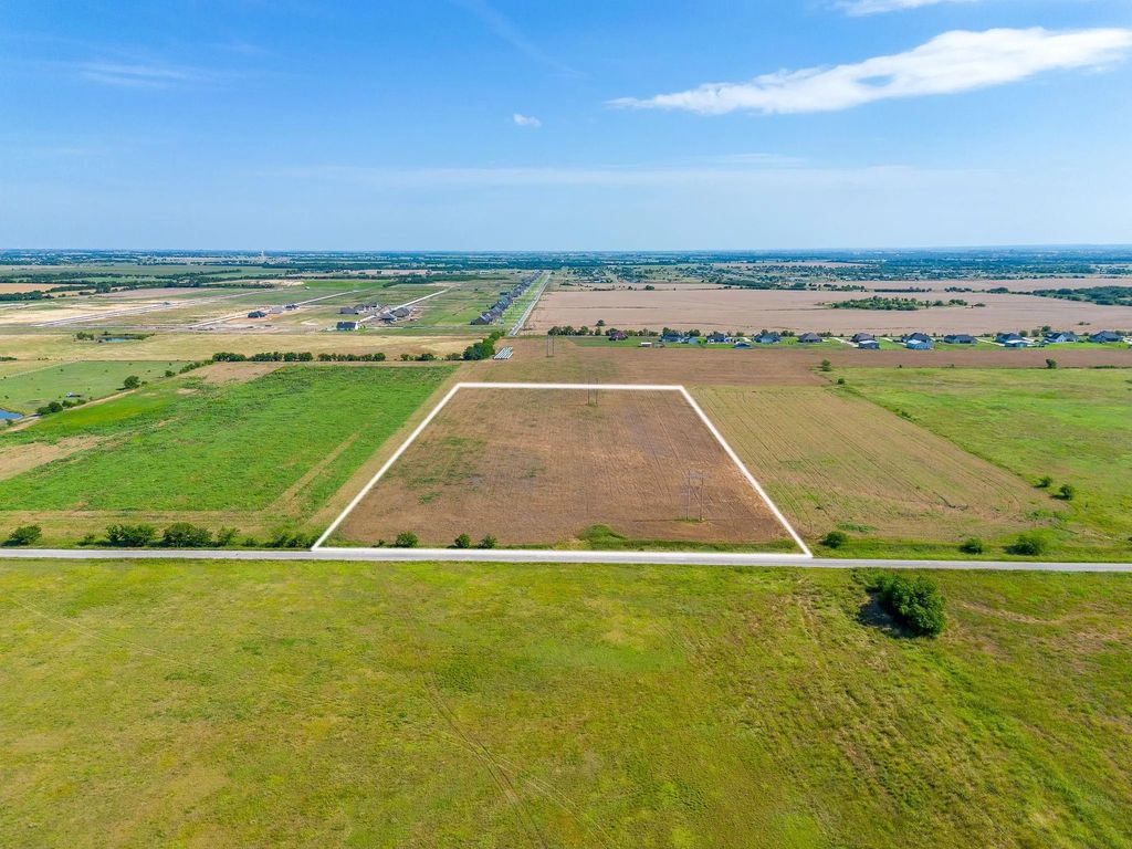 6785 Hoehn Road, Valley View