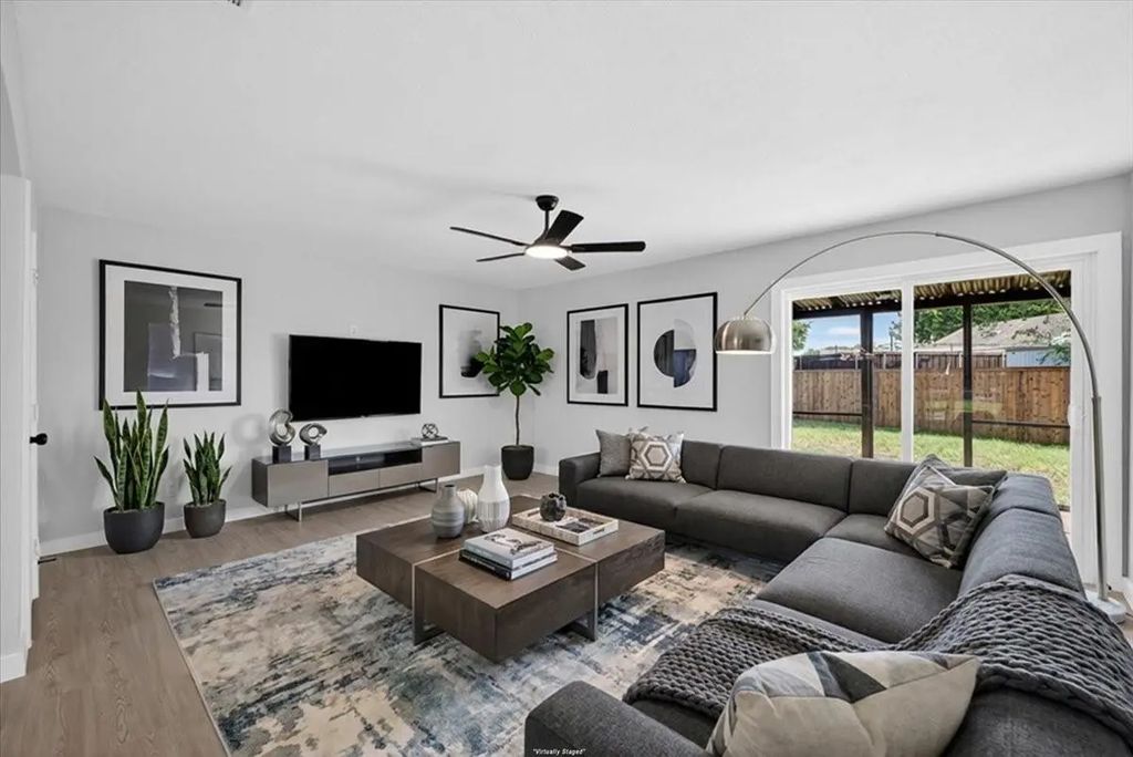 901 Huntington Drive, Lewisville