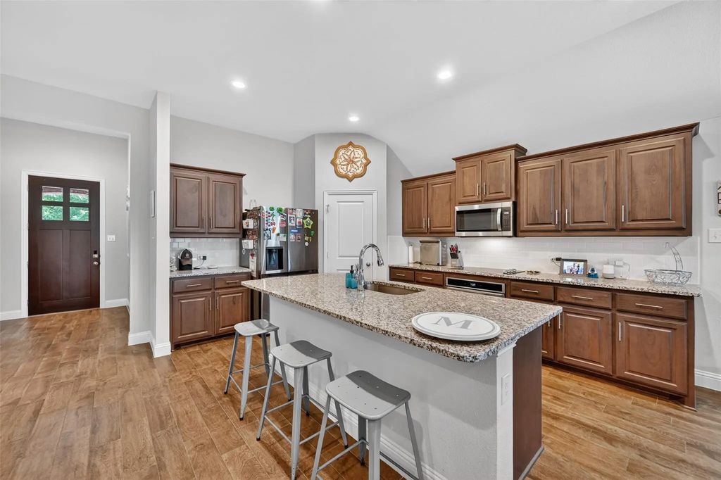 11713 Wax Myrtle Trail, Fort Worth