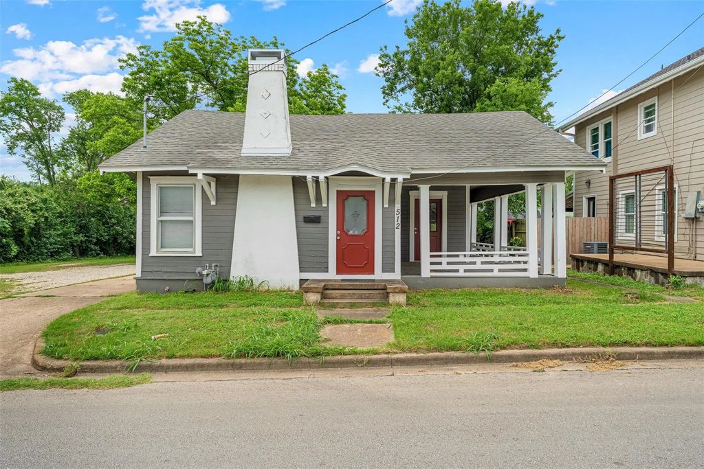 512 Herring Avenue, Waco