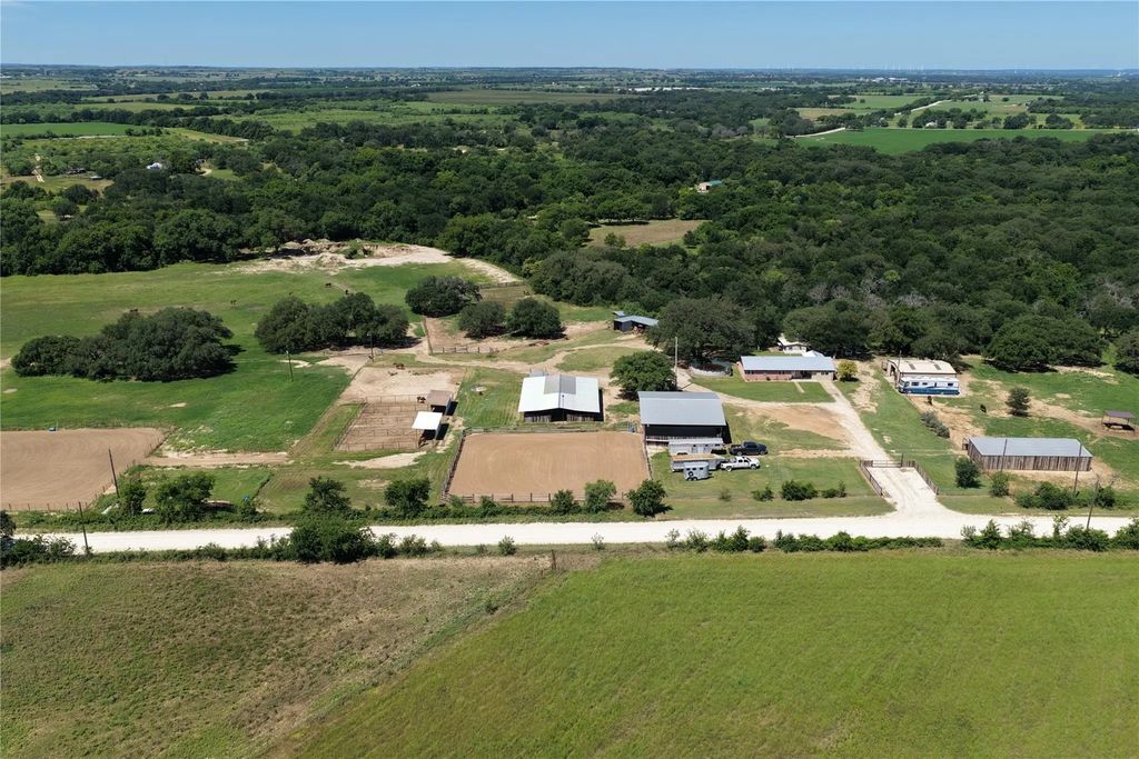 3900 County Road 304a, Comanche