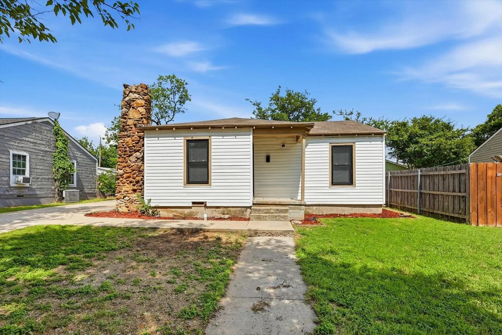 5021 Royal Drive, Fort Worth