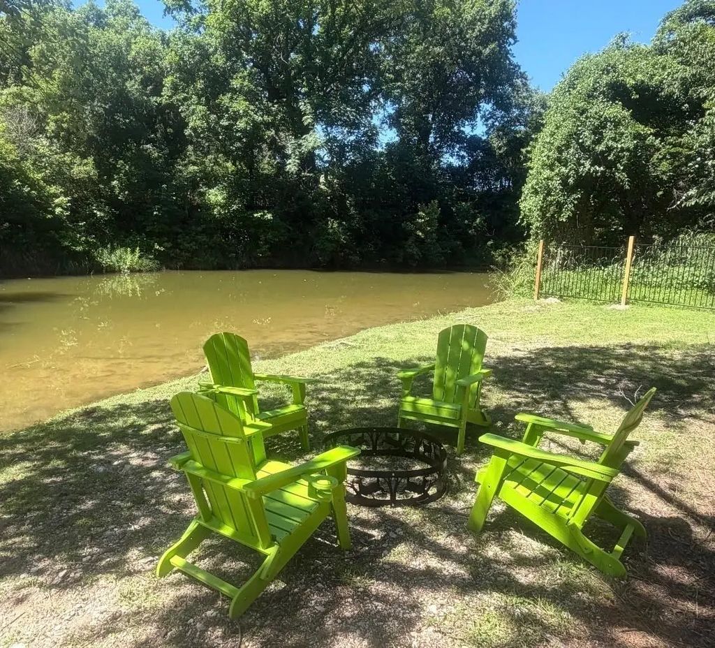 5469 Lake Granbury Trail, Granbury