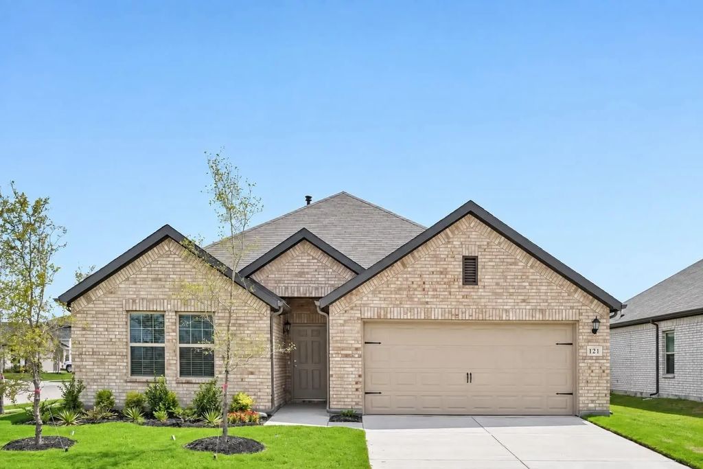 121 Anson Drive, Royse City