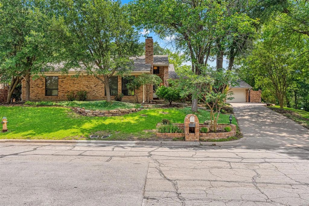 3516 Lake Heights Drive, Waco