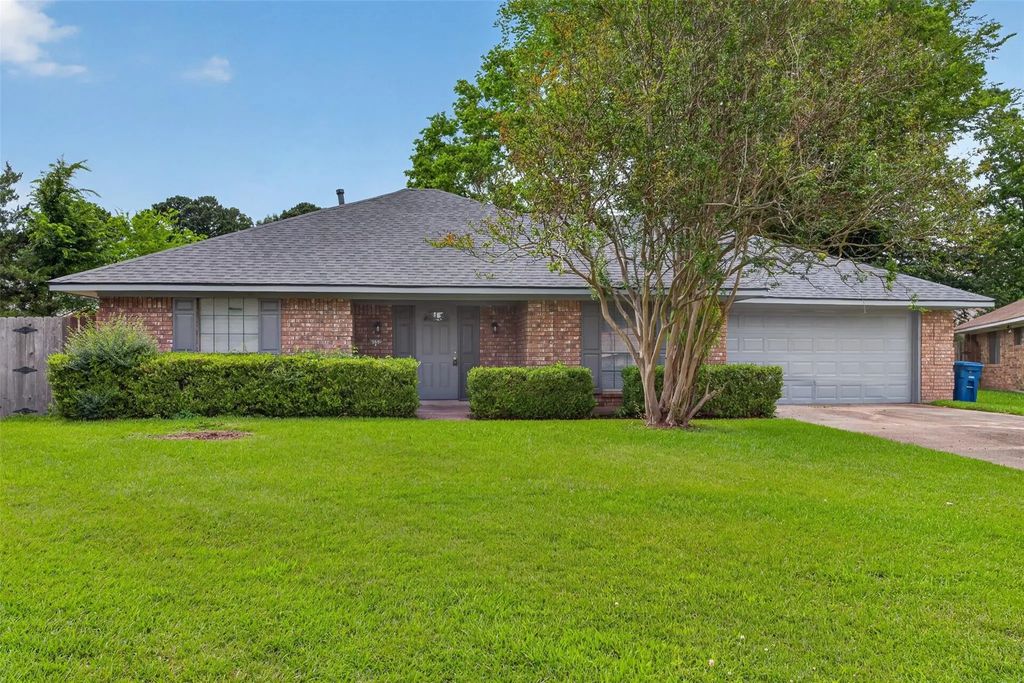 6152 Fairington Court, Shreveport